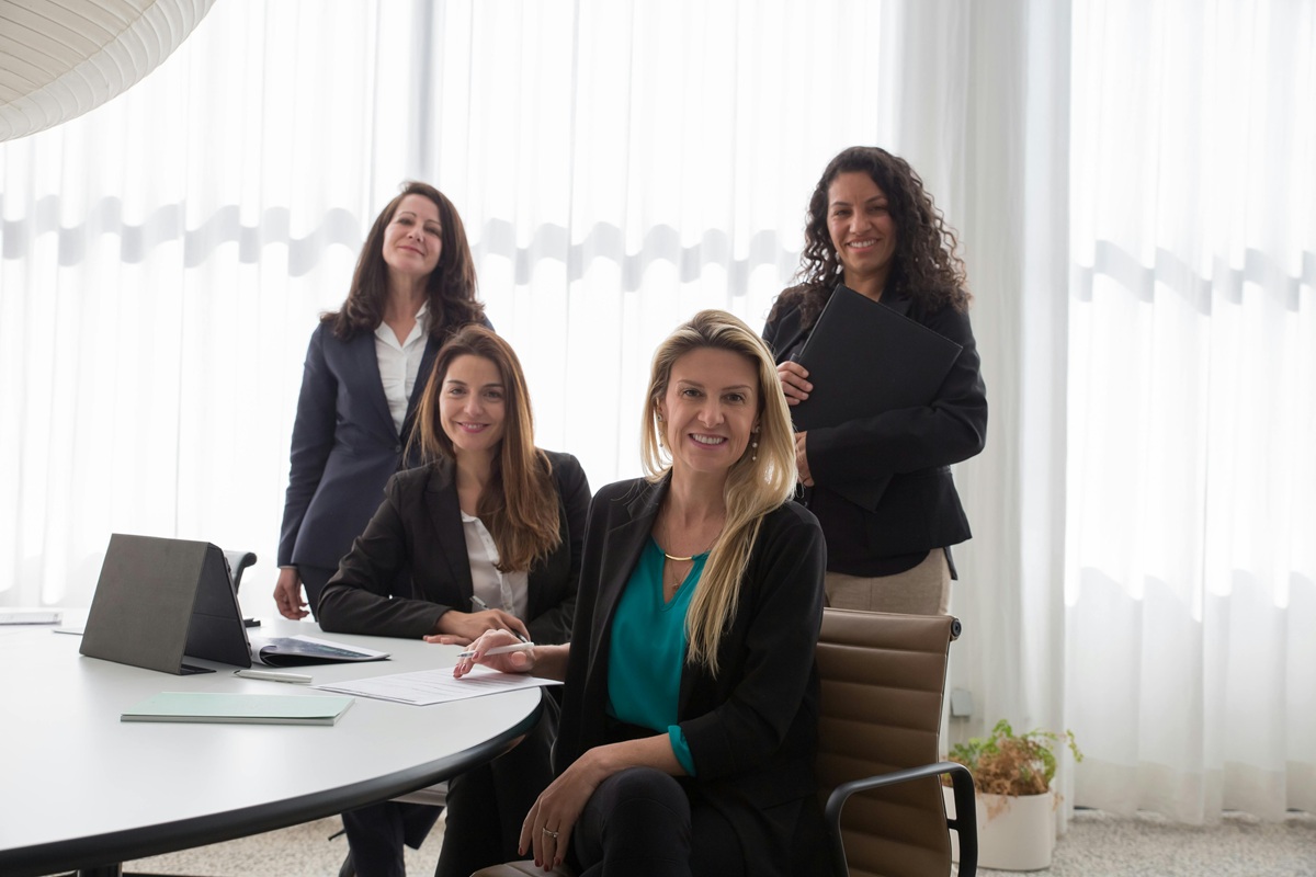 How-to-Slay-Monday-Morning-Habits-of-Highly-Successful-Women